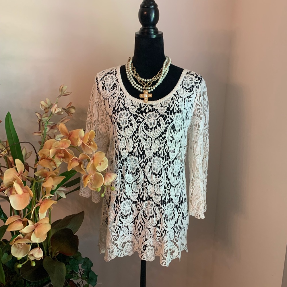ERIN LONDON  I  Free Flowing Crochet Tunic